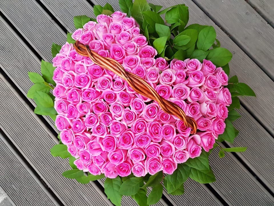 корзина из 101 розы